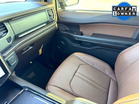 Used 2024 Ford Expedition Max King Ranch image 32