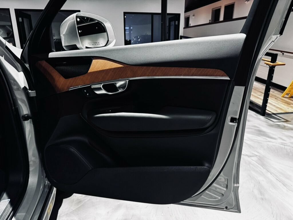 Used 2024 Volvo XC90 T8 Plus w/ Protection Package Premier AWD/4WD image 32