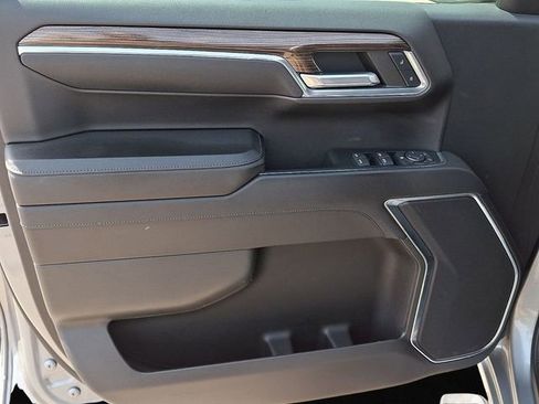 Used 2023 Chevrolet Silverado 1500 LT image 7