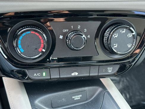 Used 2019 Honda HR-V LX image 20