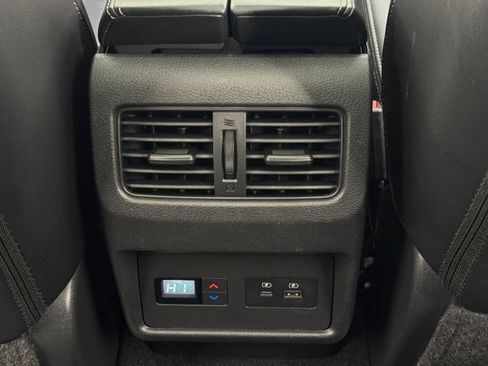 Used 2023 Nissan Rogue SL w/ SL Premium Package FWD image 33