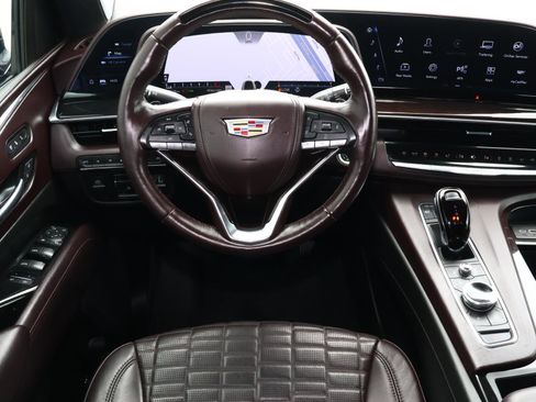 Used 2023 Cadillac Escalade Sport Platinum w/ LPO, ONYX Package AWD/4WD image 16
