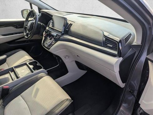 Certified 2025 Honda Odyssey Elite image 18