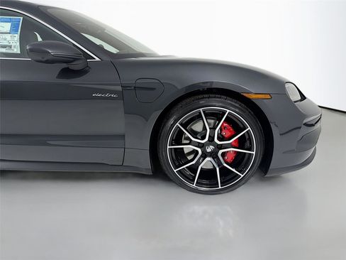 New 2026 Porsche Taycan 4S AWD/4WD image 27
