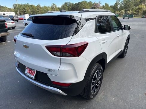 Used 2025 Chevrolet TrailBlazer LT image 5