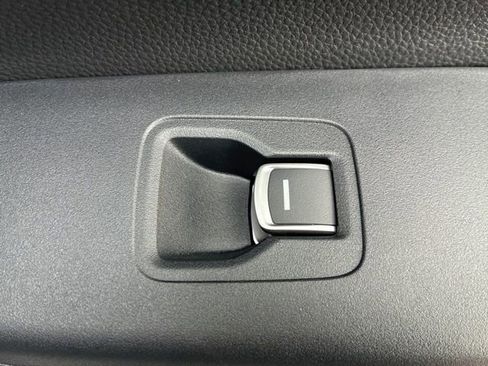 Used 2025 Honda CR-V EX-L image 23