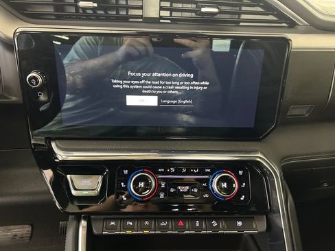 Used 2024 GMC Sierra 1500 Denali AWD/4WD image 22