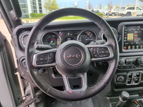 Certified 2022 Jeep Wrangler Unlimited Sahara w/ Cold Weather Group AWD/4WD image 24