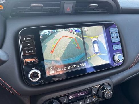 Used 2024 Nissan Kicks SR w/ SR Premium Package FWD image 15
