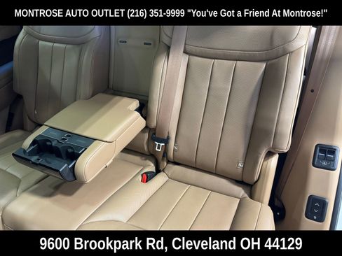 Used 2022 Land Rover Range Rover Long Wheelbase SE image 37