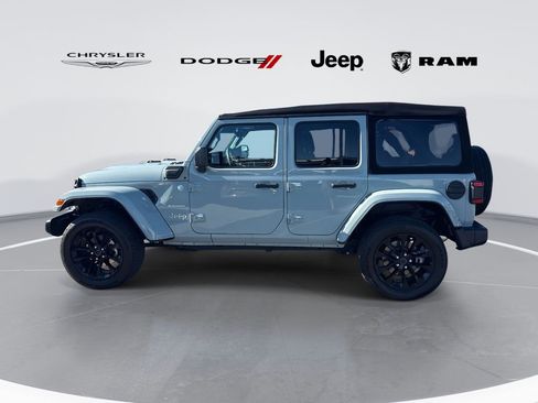 Used 2024 Jeep Wrangler Unlimited Sahara image 4