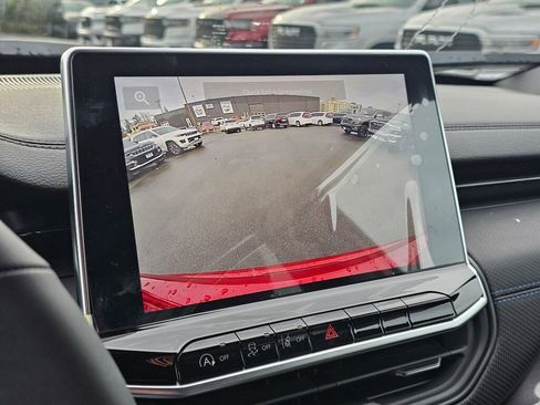 New 2026 Jeep Compass Latitude image 22