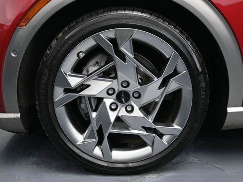 Used 2023 Genesis GV60 Performance image 11