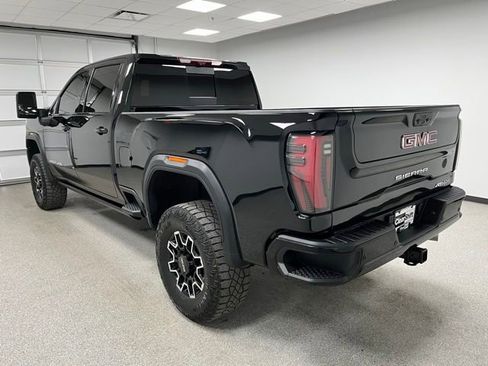 Used 2024 GMC Sierra 2500 AT4X AWD/4WD image 12
