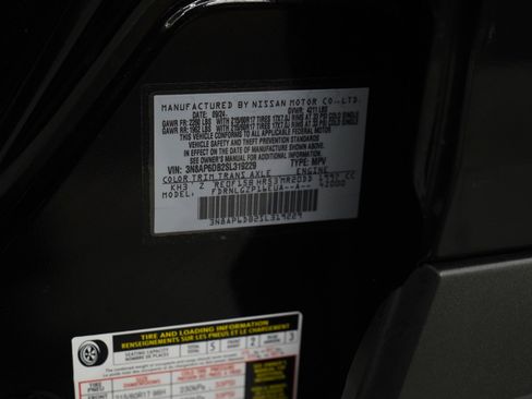 Used 2025 Nissan Kicks SR w/ Illumination Package image 22