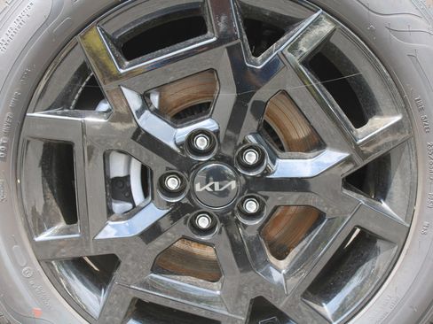 New 2026 Kia Carnival SX Prestige FWD image 24