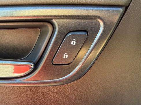 Used 2020 Chevrolet Tahoe Premier image 12