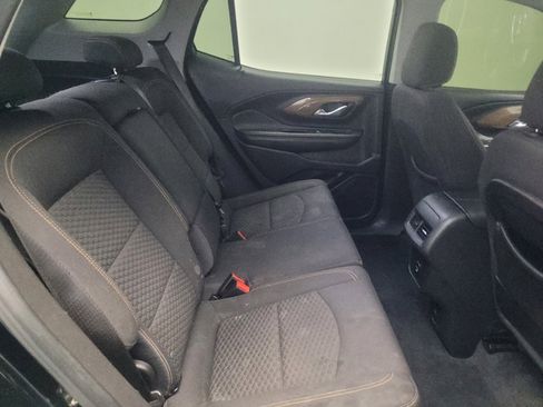 Used 2018 GMC Terrain SLE w/ Driver Convenience Package FWD image 19