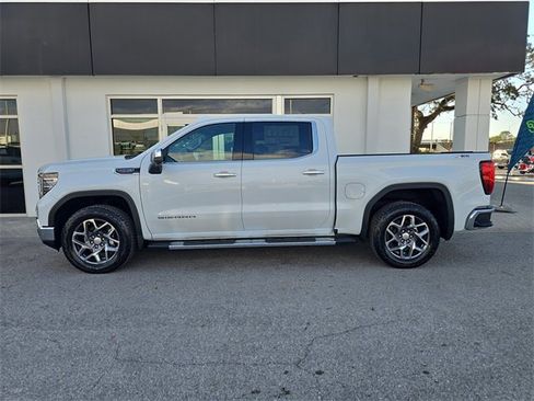 New 2026 GMC Sierra 1500 SLT image 4