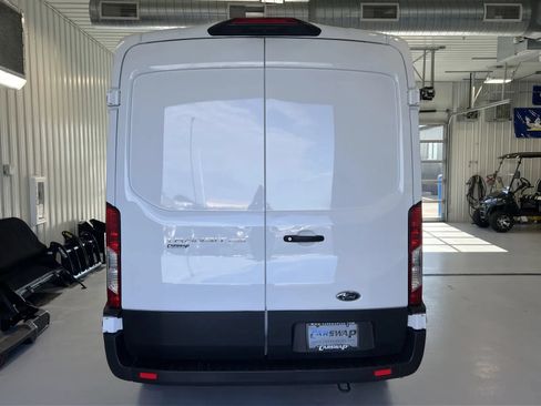 Used 2025 Ford Transit 250 148 Medium Roof RWD image 4