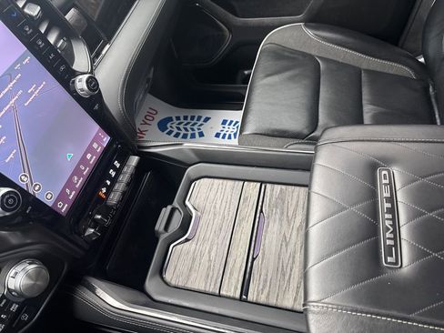 Used 2025 RAM 1500 Limited w/ Body Color Bumper Group image 32