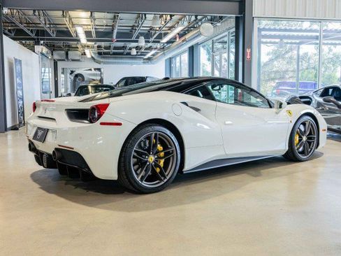 Used 2016 Ferrari 488 GTB - FACTORY TWO TONE PAINT - CAR image 5