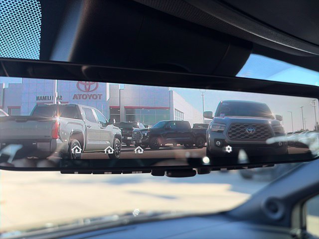 Used 2025 Toyota Sienna XSE AWD/4WD image 9