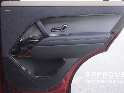 Used 2025 Land Rover Range Rover Sport Dynamic SE image 25