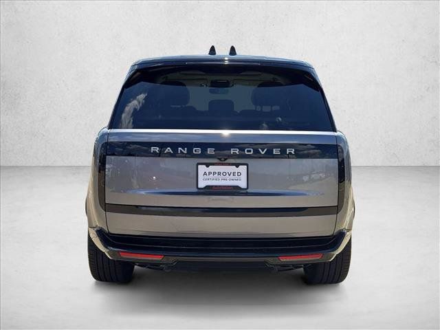 Used 2025 Land Rover Range Rover SE AWD/4WD image 6