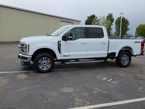 Certified 2025 Ford F250 Lariat AWD/4WD image 5