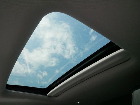 Certified 2027 Honda HR-V EX-L image 32