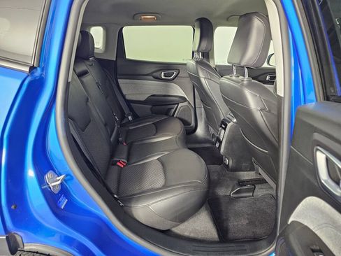 Used 2022 Jeep Compass Latitude FWD image 34