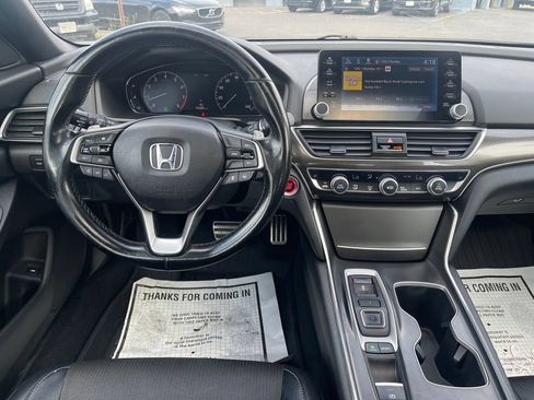 Used 2018 Honda Accord Sport image 19