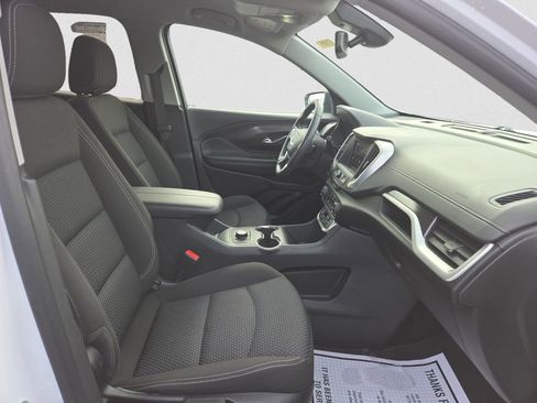 Used 2023 GMC Terrain SLE image 16