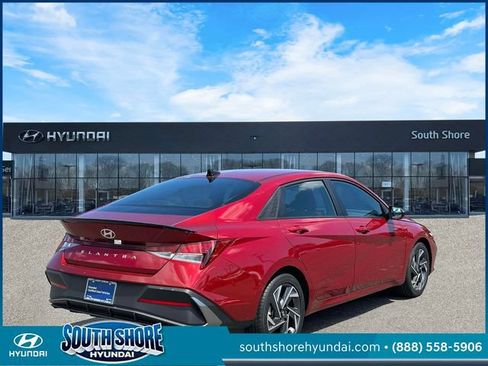 Certified 2025 Hyundai Elantra Sport w/ Cargo Package FWD image 6