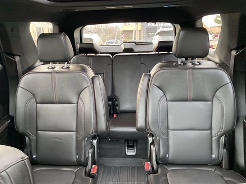Certified 2023 Chevrolet Traverse RS w/ LPO, Floor Liner Package image 13