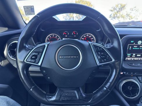 Used 2017 Chevrolet Camaro LT w/ Technology Package RWD image 11