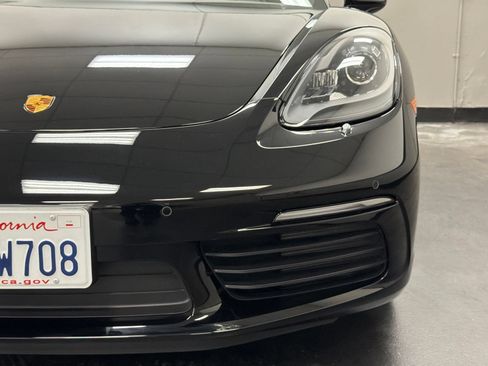 Used 2024 Porsche 718 Cayman S RWD image 7