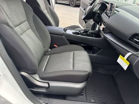 New 2026 Nissan Rogue SV image 10