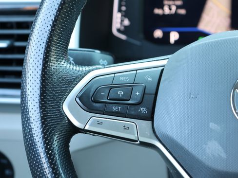 Used 2021 Volkswagen Atlas SEL Premium image 18