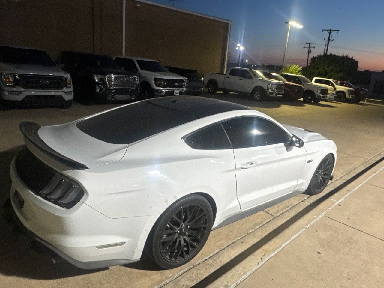 Used 2020 Ford Mustang GT Premium RWD image 4