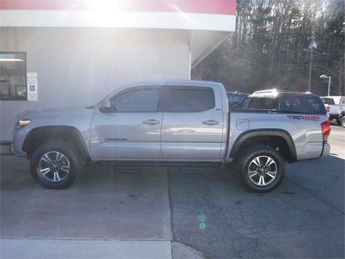 Used 2019 Toyota Tacoma 4x4 Double Cab image 15