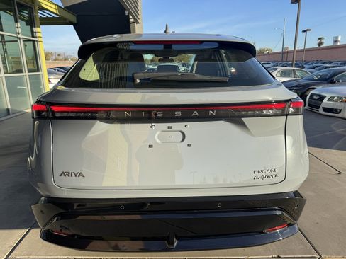Used 2024 Nissan Ariya AWD image 13