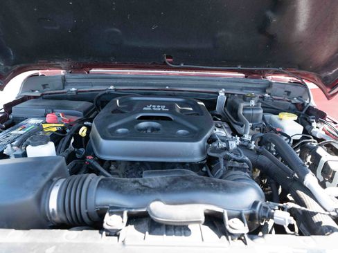 Used 2021 Jeep Wrangler Unlimited Rubicon AWD/4WD image 30