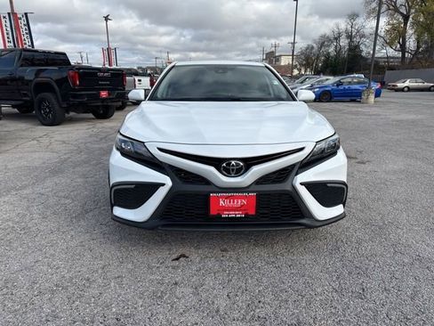 Used 2022 Toyota Camry SE image 7