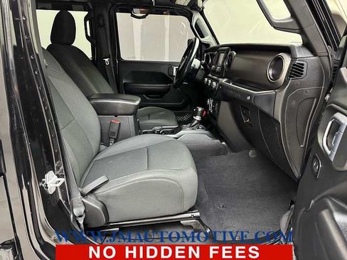 Used 2018 Jeep Wrangler Unlimited Sport S AWD/4WD image 19