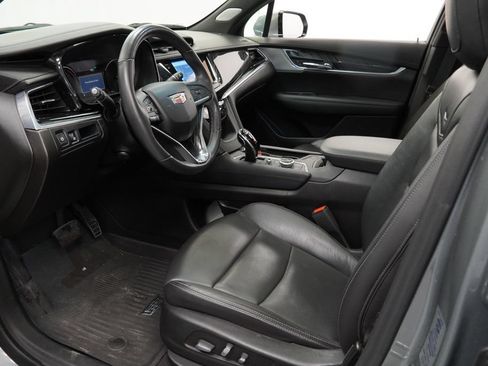 Certified 2023 Cadillac XT6 Premium Luxury AWD/4WD image 12