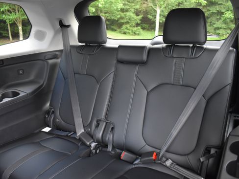 New 2026 Honda Pilot Touring image 14