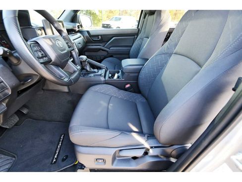Used 2024 Toyota Tacoma SR image 11