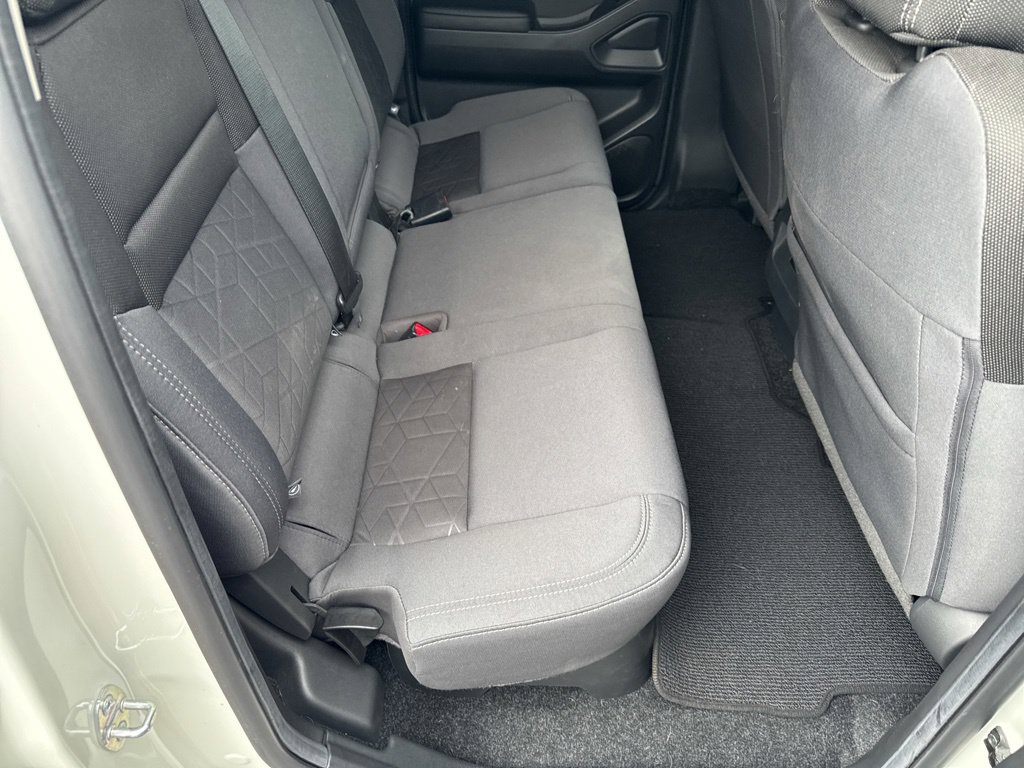 Used 2025 Nissan Frontier SV RWD image 26